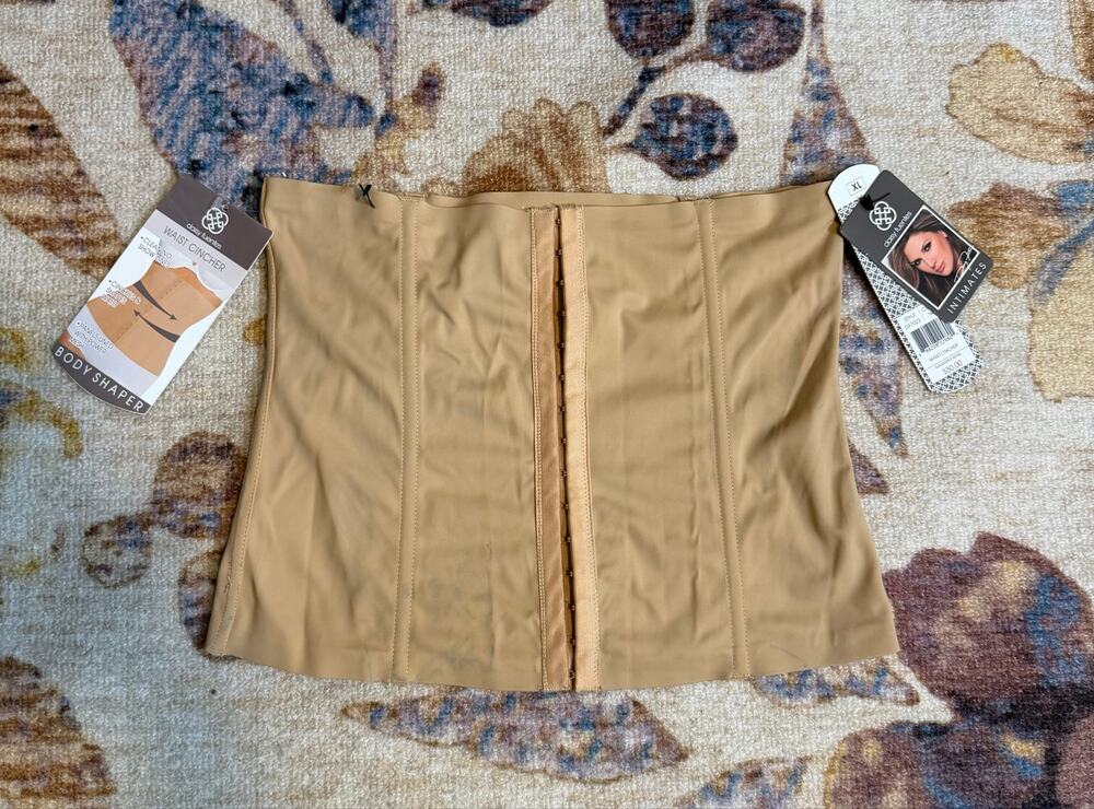 Daisy Fuentes Waist Cincher Body Shaper Nude XL NWT MSRP $30
